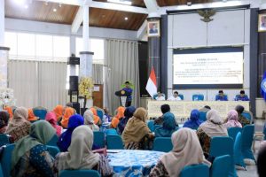 Wali Kota Tangerang H. Sachrudin saat memberikan sambutan pembukaan pelatihan Kepala Sekolah dan Pengawas di BBPPMPV Depok, menekankan pentingnya profesionalitas pendidik untuk kemajuan Kota Tangerang pada Januari 2026.