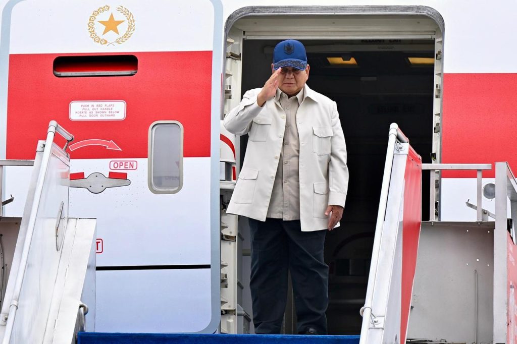Presiden Prabowo Subianto bersama delegasi terbatas bersiap lepas landas menuju Washington DC dari Pangkalan TNI AU Halim Perdanakusuma.
