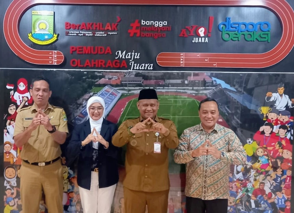 Pertemuan Kepala Dispora Kota Tangerang Kaonang dengan pimpinan Universitas Salakanagara membahas program beasiswa atlet dan pemuda berprestasi