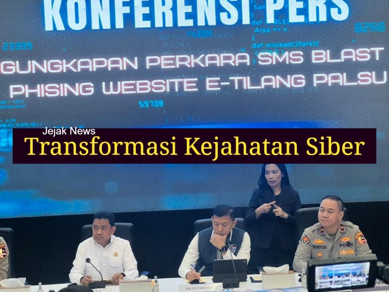 Barang bukti berupa tumpukan SIM Box dan ribuan kartu SIM yang disita Dittipidsiber Bareskrim Polri dari sindikat phishing e-tilang China.