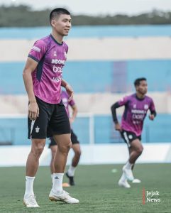 Sesi latihan resmi skuad Persita Tangerang di Stadion Sultan Agung menjelang laga melawan PSIM Yogyakarta.