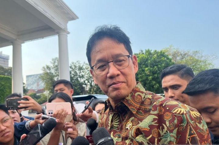 Menteri Keuangan Purbaya Yudhi Sadewa saat memberikan paparan dalam Rapat Kerja Komisi XI DPR RI mengenai kondisi kas negara.