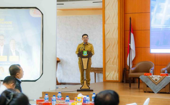 Wali Kota Tangerang H. Sachrudin saat memberikan sambutan dalam Kursus Singkat Pengurus Parpol.