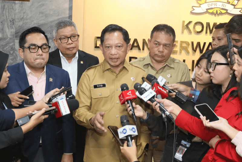 Penguatan Tata Kelola Otsus: Mendagri Tito Karnavian menekankan pentingnya pengawasan ketat dan percepatan pembangunan di daerah khusus guna mewujudkan pemerataan ekonomi nasional.