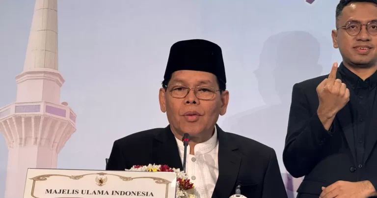 Menteri Agama Nasaruddin Umar saat memimpin jalannya konferensi pers penetapan Idul Adha 1447 H di Kantor Kemenag Jakarta.